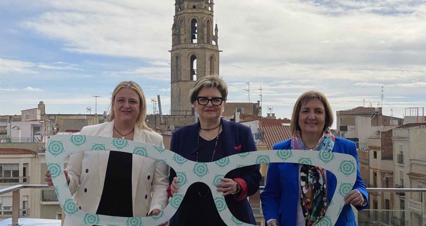 Montse Caelles i Mariluz Caballero, números 3 i 4 de la llista de Junts per Reus que encapçala Teresa Pallarès  